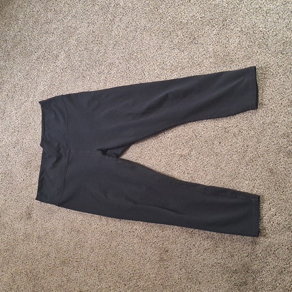 * BEING DONATED 2/28 * Bundle of 3 Black Workout Leggings - Sizes M/L - Picture 2 of 12